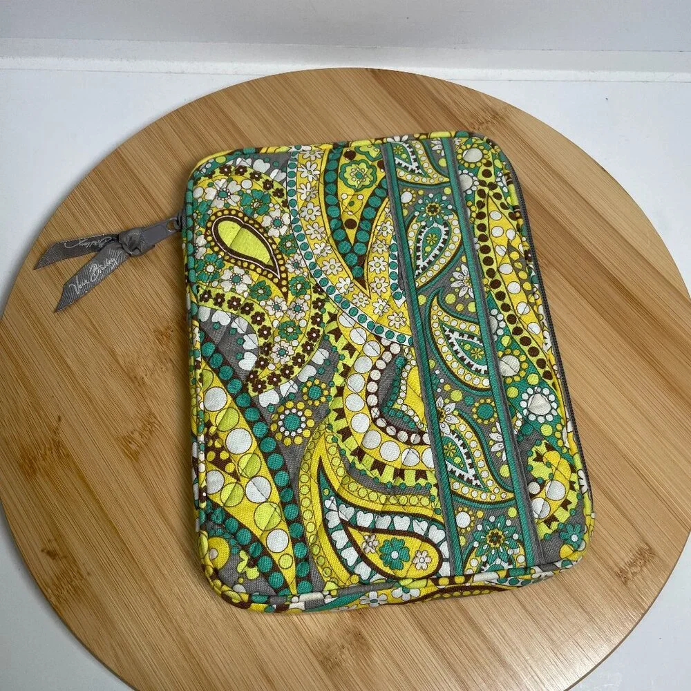 Vera Bradley E-Reader Sleeve Lemon Parfait Quilted Colorful Zipper Closure